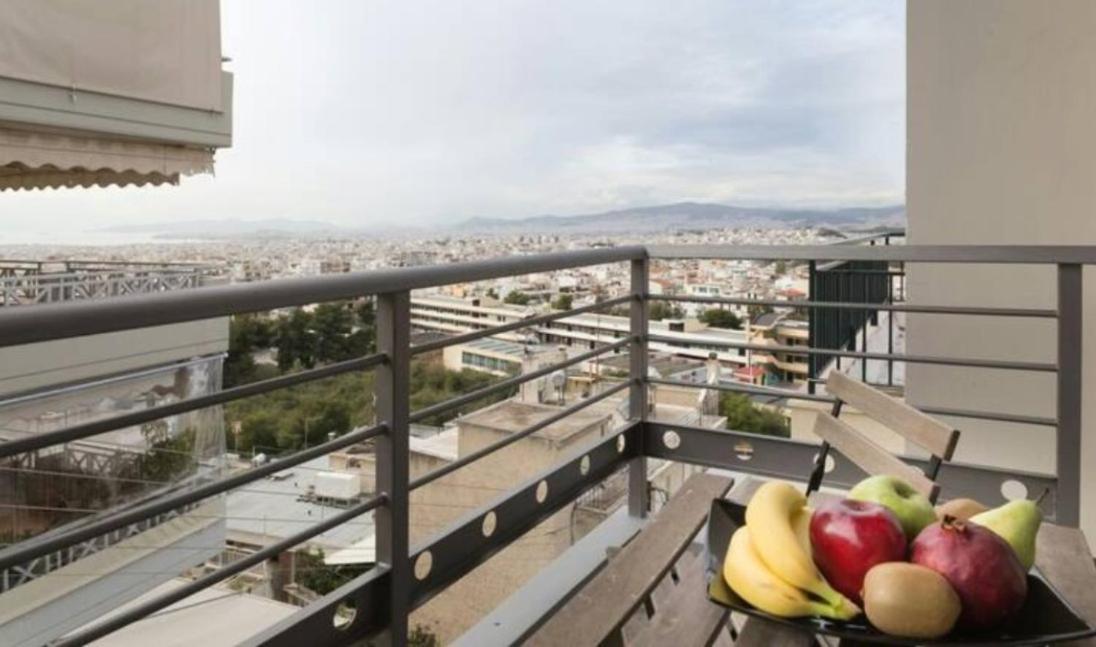 Renovated Flat With Acropolis View Apartamento Atenas Exterior foto