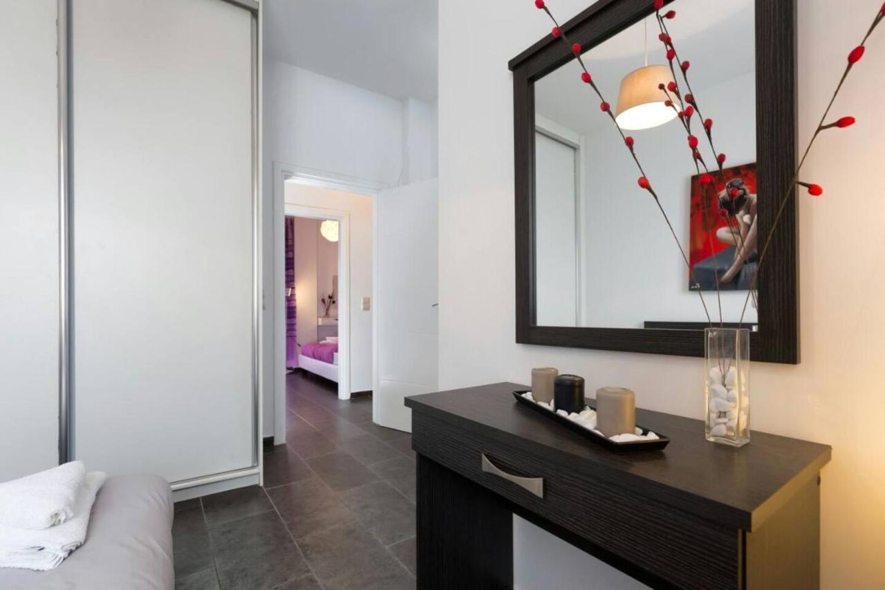 Renovated Flat With Acropolis View Apartamento Atenas Exterior foto