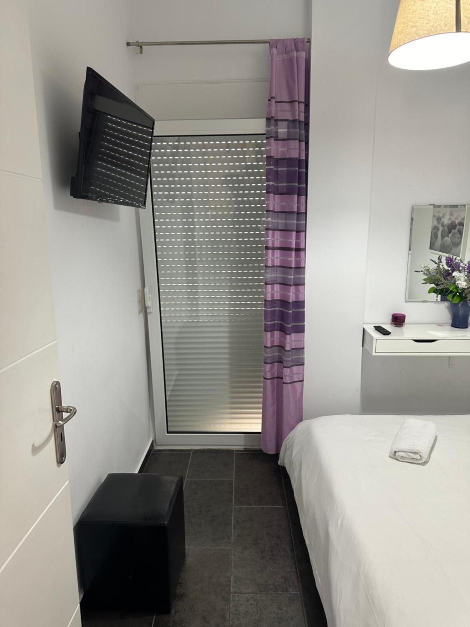 Renovated Flat With Acropolis View Apartamento Atenas Exterior foto