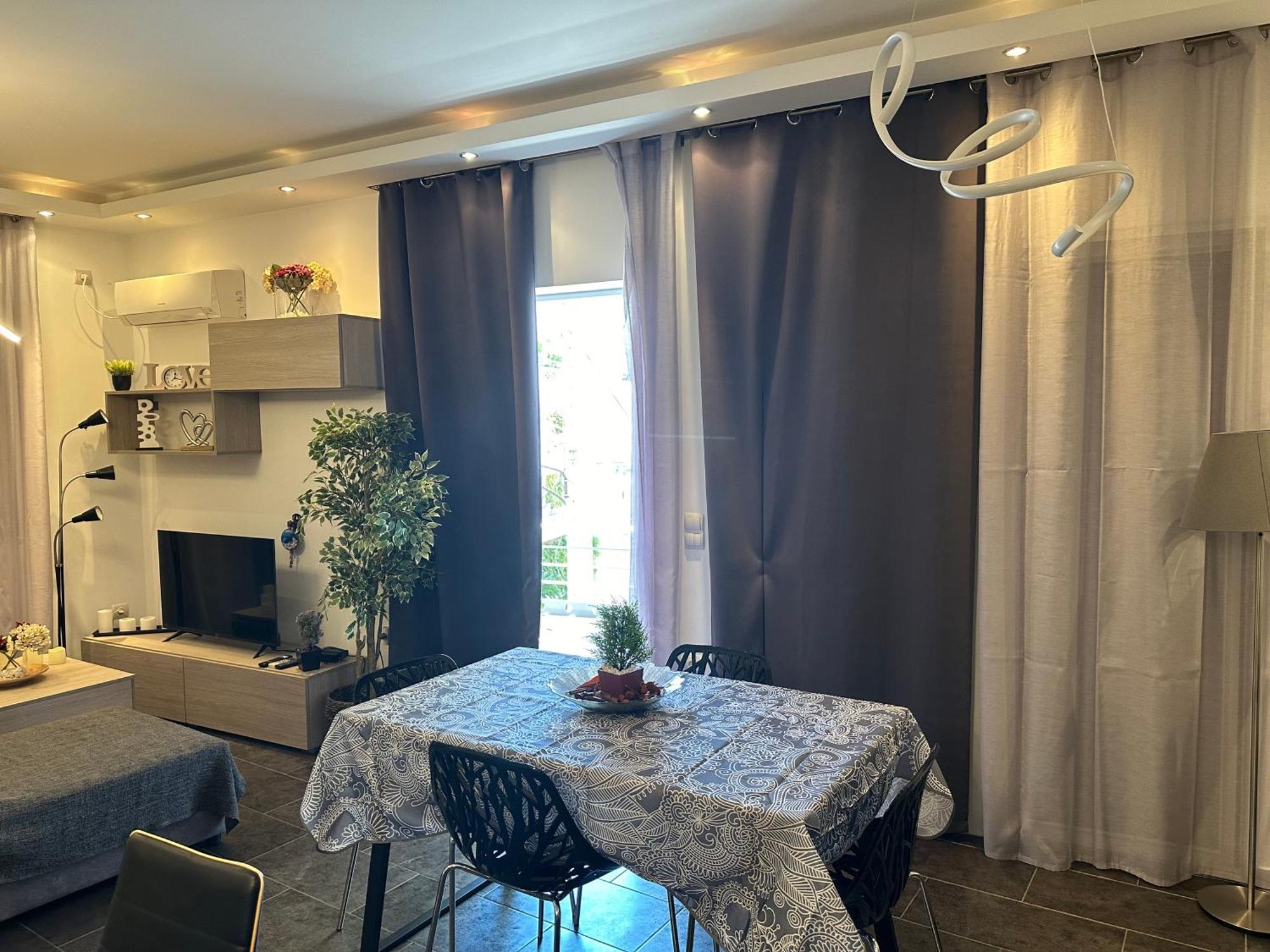 Renovated Flat With Acropolis View Apartamento Atenas Exterior foto